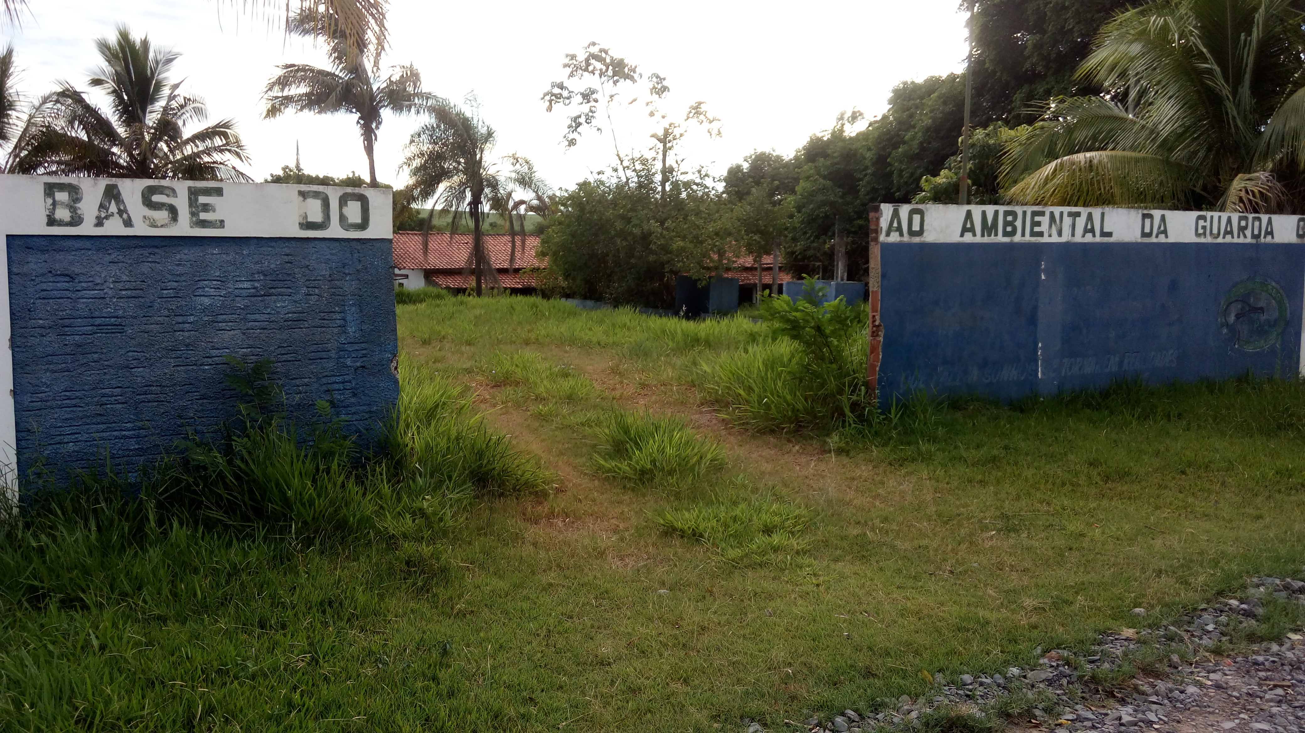 Moradores do Cruzeiro do Sul estão preocupados com abandono da antiga Base da Guarda Municipal